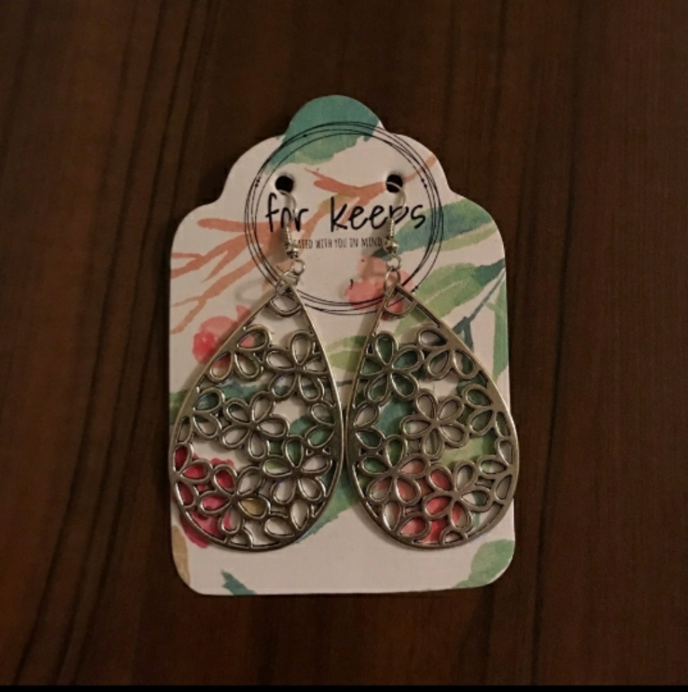 For keeps teardrop flowery dangle earrings